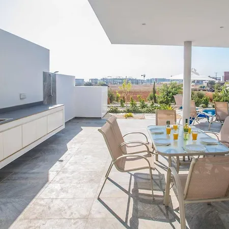 Pearl 15 * Protaras